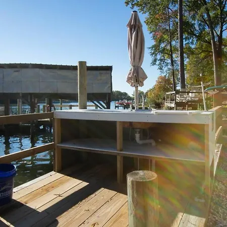 Villa Waterfront House With Private Dock And Fishing